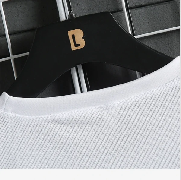 Conjunto esportivo estampado rosto sorridente - Imagem 11
